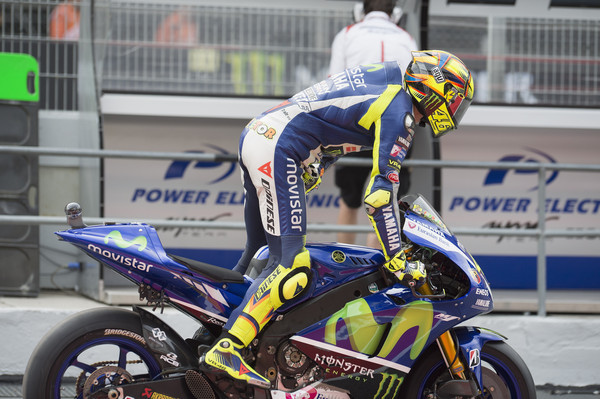 Rossi upa na suho stezo