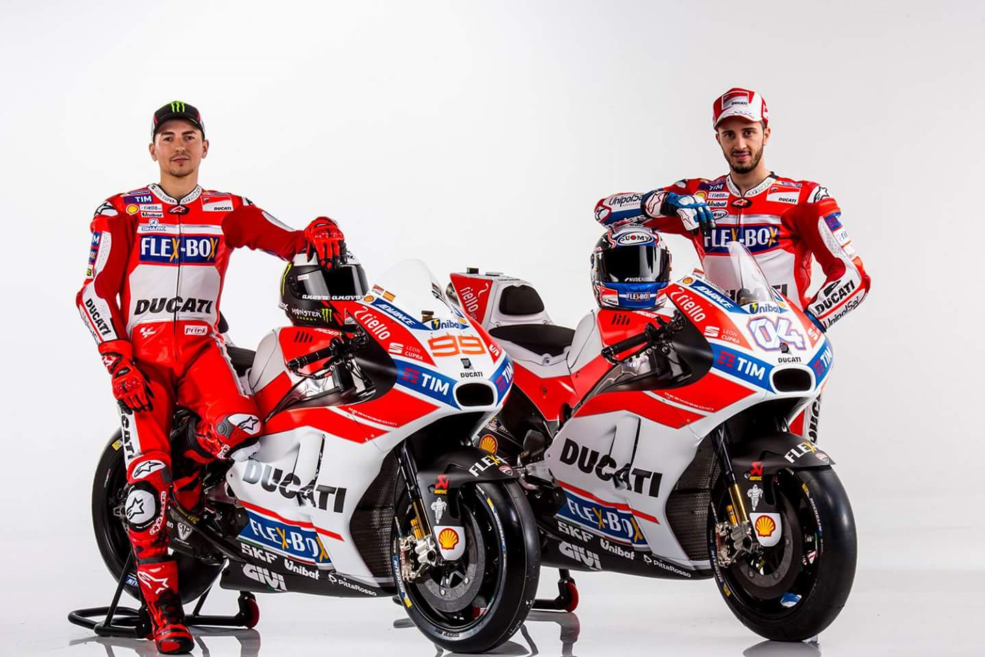 FOTO: Jorge Lorenzo se predstavi v rdeči barvi