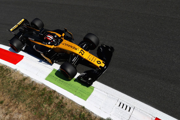 Renaultova dirkaška zasedba bo znana kmalu