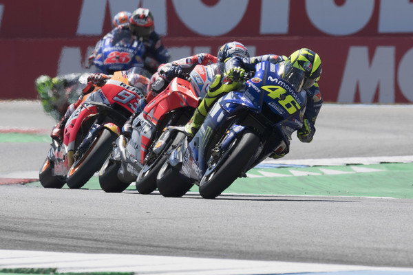 Rossi: Nespametni Dovizioso me je stal stopničk