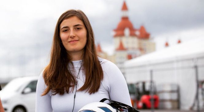 Tatiana Calderon prvič v dirkalniku F1