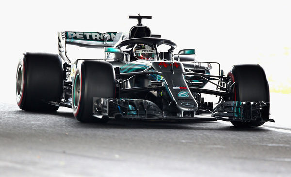 Hamilton tik pred Vettelom pred kvalifikacijami
