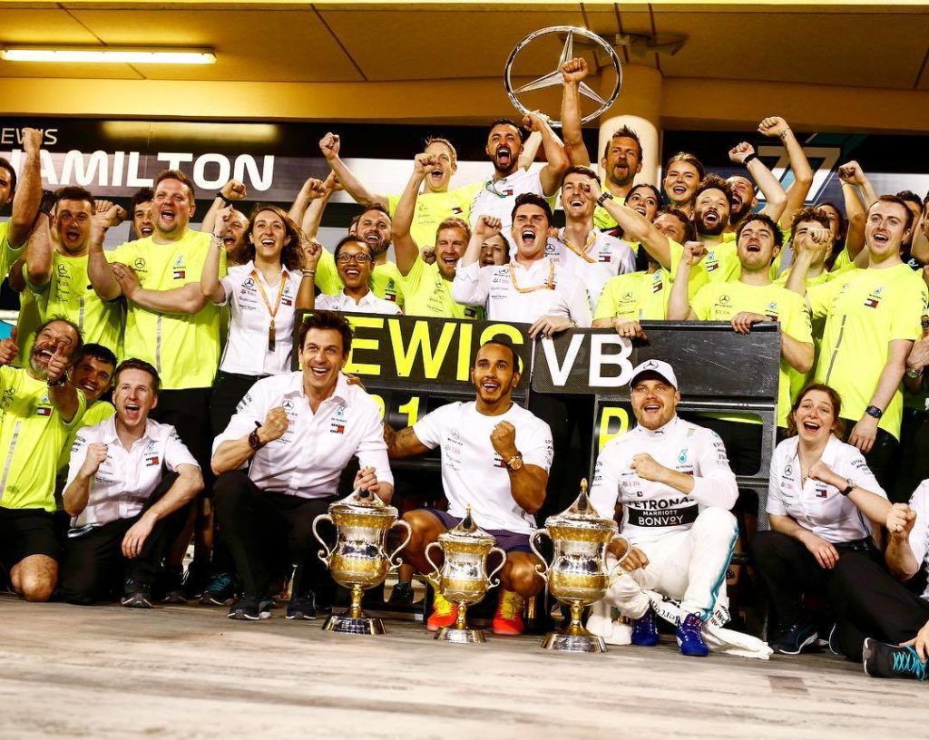 Formula 1: Mercedes opozarja, da so moštveni ukazi lahko nevarni