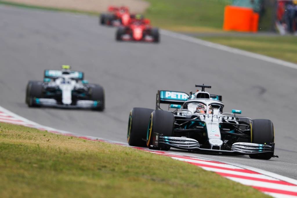 Formula 1: Bottas je zmago v Šanghaju izgubil na štartu