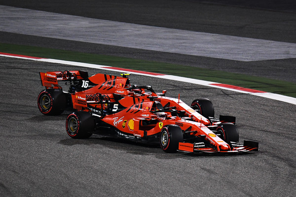 Formula 1: Ferrari je pripravljen favorizirati Charlesa Leclerca