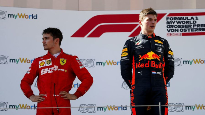 Max Verstappen in Charles Leclerc na odru za zmagovalce VN Avstrije 2019