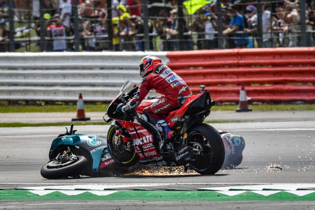 dovizioso quartararo crash