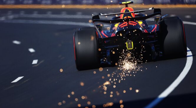 Nas v Melbournu čaka dirka Formule 1 v stilu MotoGP?