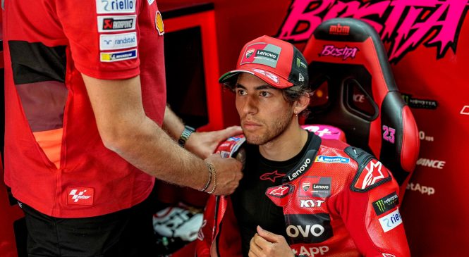 Bastianini: Čutim pritisk Ducatijevih poltivarniških dirkačev