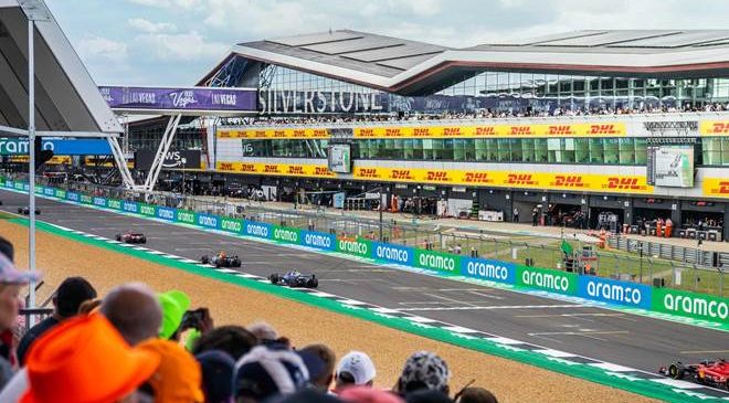 Dirkališče v Silverstonu po incidentu Norrisa in Verstappna tik pred zdajci beleži porast prodaje vstopnic