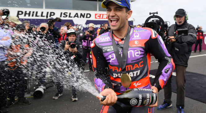 Martin na sprintu na Phillip Islandu slavil dominantno zmago