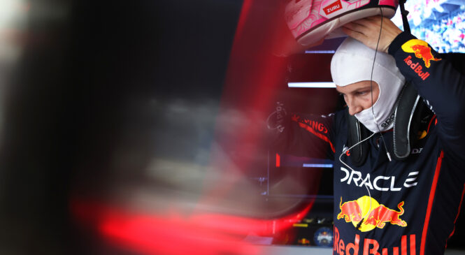 Uradna štartna vrsta: Piastri prvič na pole positionu, Lawson iz boksov