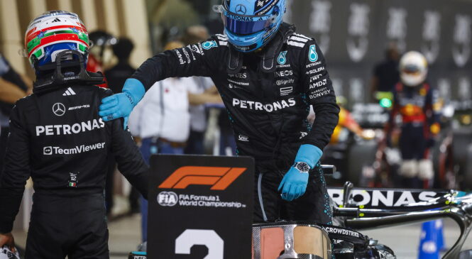 Mercedes v temi glede težav Georgea Russlla z dirkalnikom W16