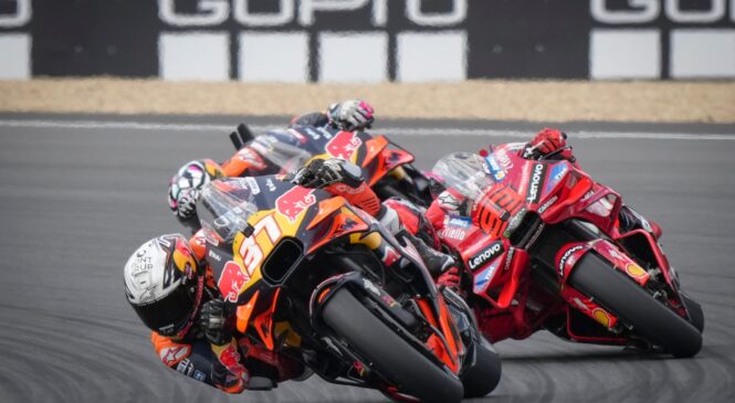 Pedro Acosta s stopničkami na Češkem končno obrnil potek “najtemnejše sezone”