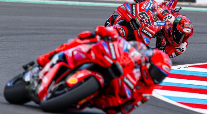Drama z zračnim tlakom: Marquez in Bagnaia padla v past sistema – lažne informacije na zaslonu