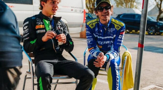Valentino Rossi svetoval Kimiju Antonelliju: “Včasih moraš reči ne”