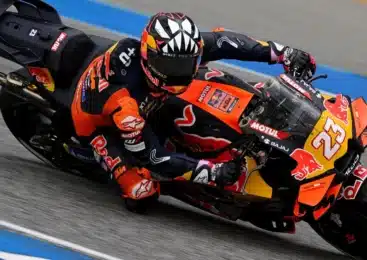 Skrivnostne vibracije mučile Bastianinija na VN Tajske