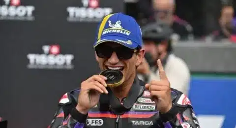 Jorge Martin z izjemnim startom do zmage v sprintu v Le Mansu, Marc Marquez grdo padel