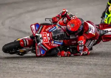 MotoGP zaostruje pravila za vhod v bokse po kontroverzni zmagi Marca Marqueza v Jerezu